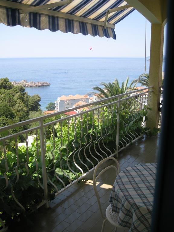 Apartmani Famelja Jovanovic Sveti Stefan Ruang foto