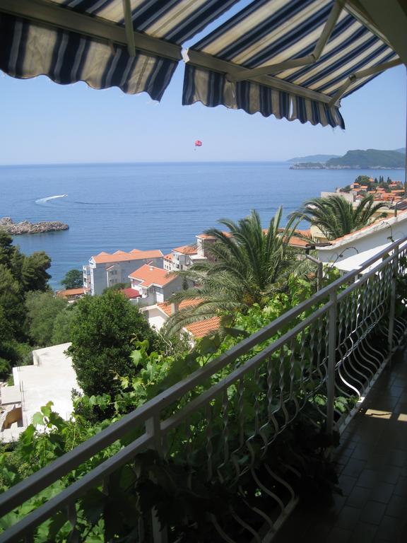 Apartmani Famelja Jovanovic Sveti Stefan Ruang foto