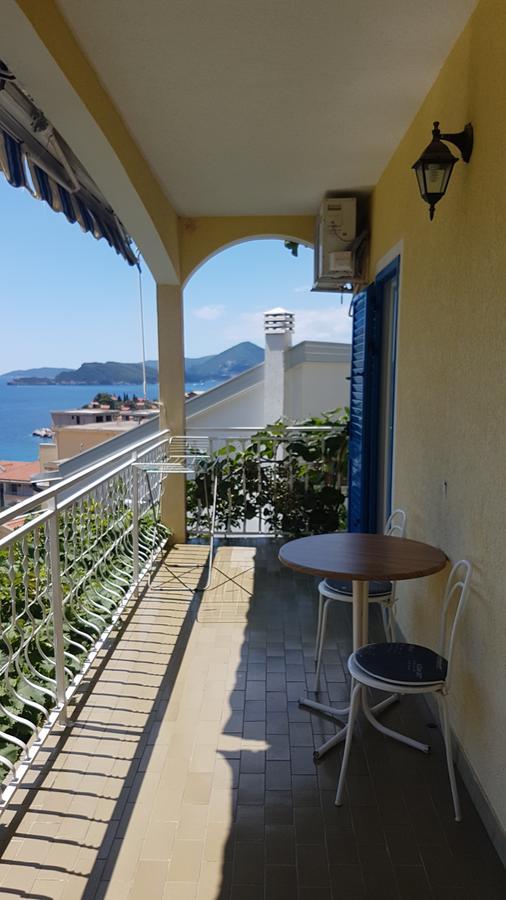 Apartmani Famelja Jovanovic Sveti Stefan Bagian luar foto